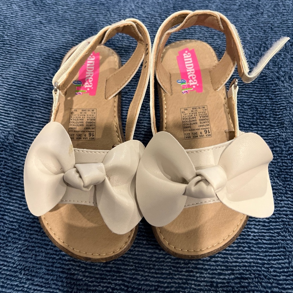 Andrea girl shoes
